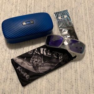 Oakley polarized sunglasses